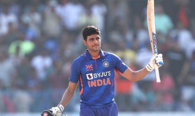 Shubman Gill Record : शुभमन गिल ने वनडे फॉर्मेट में बोलबाला 1 साल में सभी भारतीय बल्लेबाजों ज्यादा रन बनाए ।