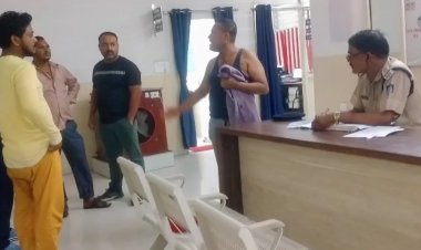 Jabalpur News : चाकूबाजी कर युवक की हत्या के बाद गढ़ा क्षेत्र में रहने वाले व्यक्ति पर जान लेवा हमला, पुलिस ने दर्ज किया प्रकरण