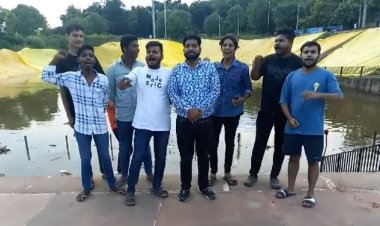 Jabalpur News: गंदगी से भरे विसर्जन कुंड में हो रहा मूर्तियों के विसर्जन, मध्य भारत मोर्चा ने जताया रोष