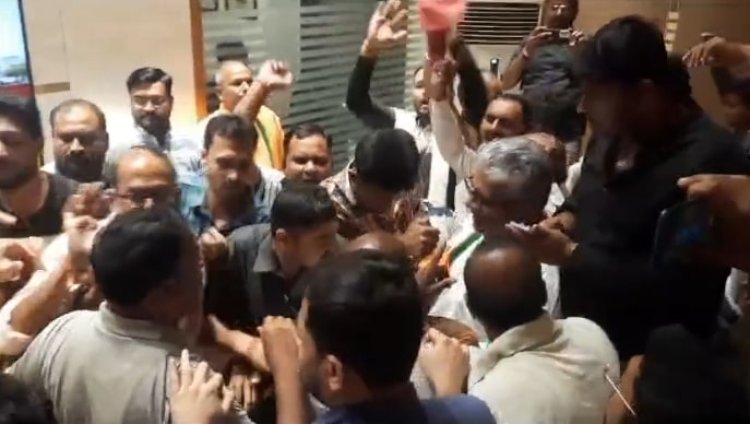 जबलपुर उत्तर-मध्य से अभिलाष पांडेय को टिकट मिलने से हंगामा, आक्रोशित नेता व उनके समर्थक ने  भाजपा कार्यालय में की मारपीट