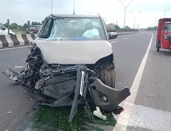Jabalpur News: बरेला टोल नाके के पास भीषण सड़क हादसा, दो बाइक सवारों की मौके पर मौत, कार सवार घायल